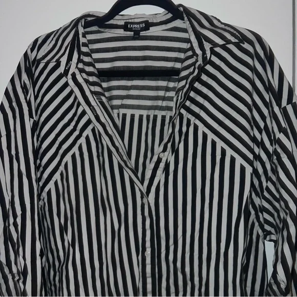Express Black and White Striped Shirt - Picture 10 of 11